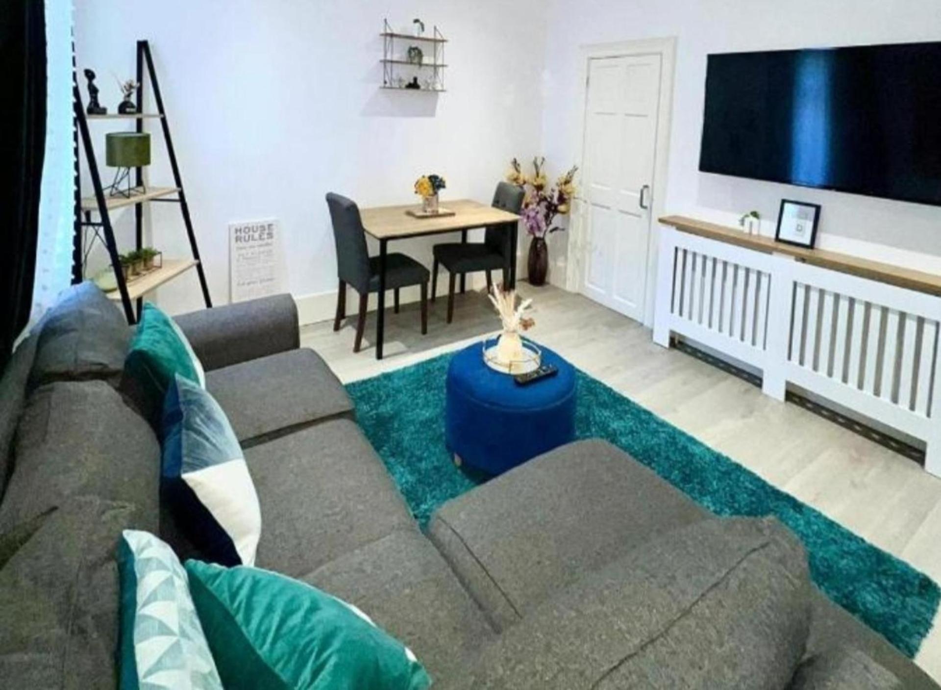 Strood Home-Sleeps 6-Great For Groups & Families Rochester  Luaran gambar
